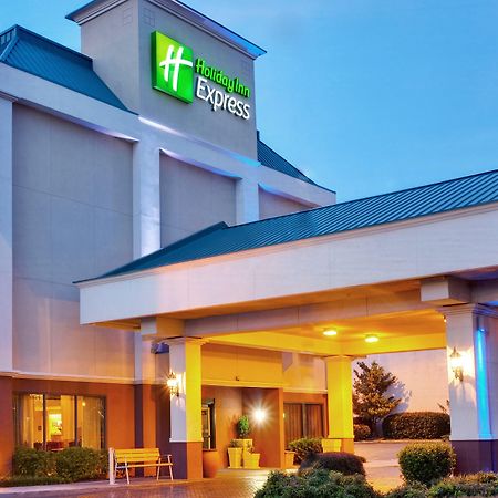 Holiday Inn Express Memphis Medical Center - Midtown, An Ihg Hotel Exterior photo